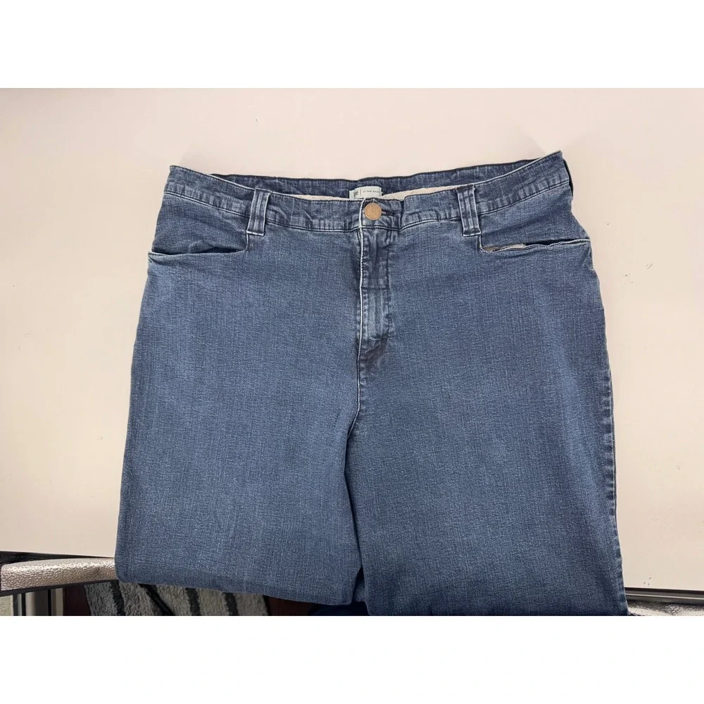 Lee Women's Jeans Blue Size 22W Regular Fit At The Waist‎